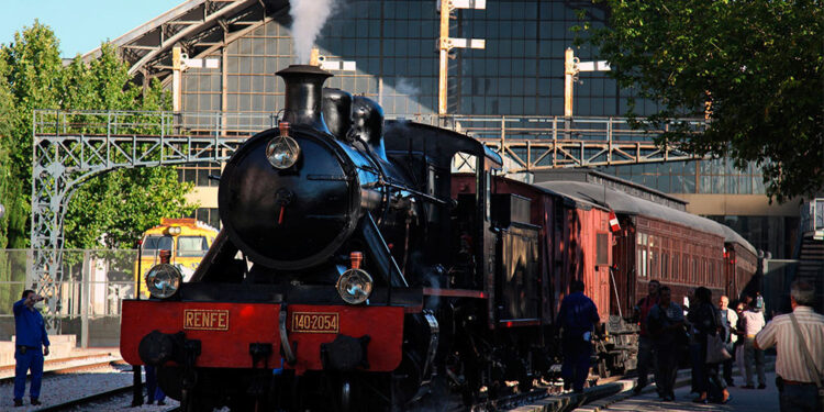 La Comunidad de Madrid retoma los viajes turísticos del Tren de la Fresa