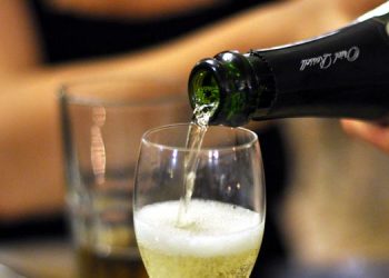 Un estudio del CSIC demuestra que la calidad y sostenibilidad del cava puede mejorarse mediante técnicas agronómicas