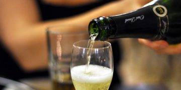 Un estudio del CSIC demuestra que la calidad y sostenibilidad del cava puede mejorarse mediante técnicas agronómicas